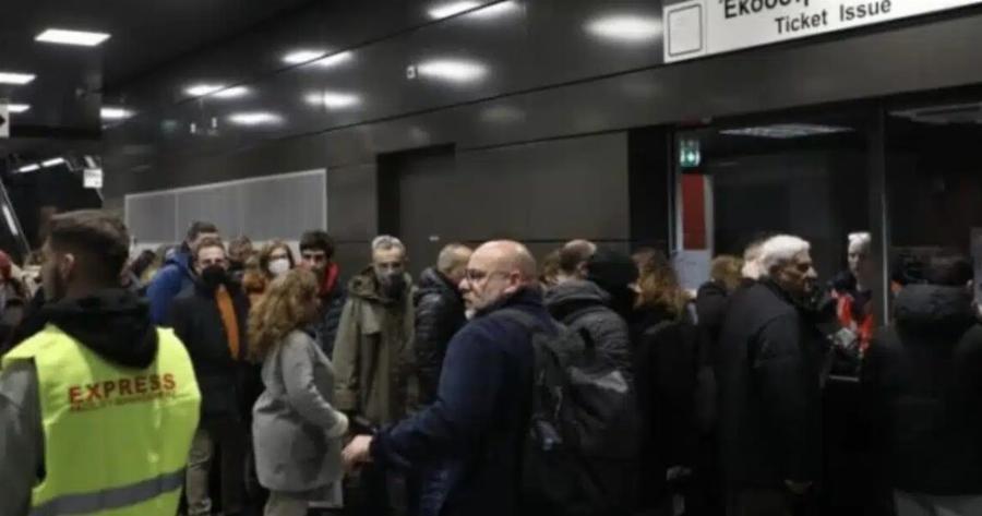 Προβλήματα με το Μετρό Θεσσαλονίκης: Ακινητοποιήθηκε συρμός εν κινήσει και κατέβασαν τους επιβάτες
