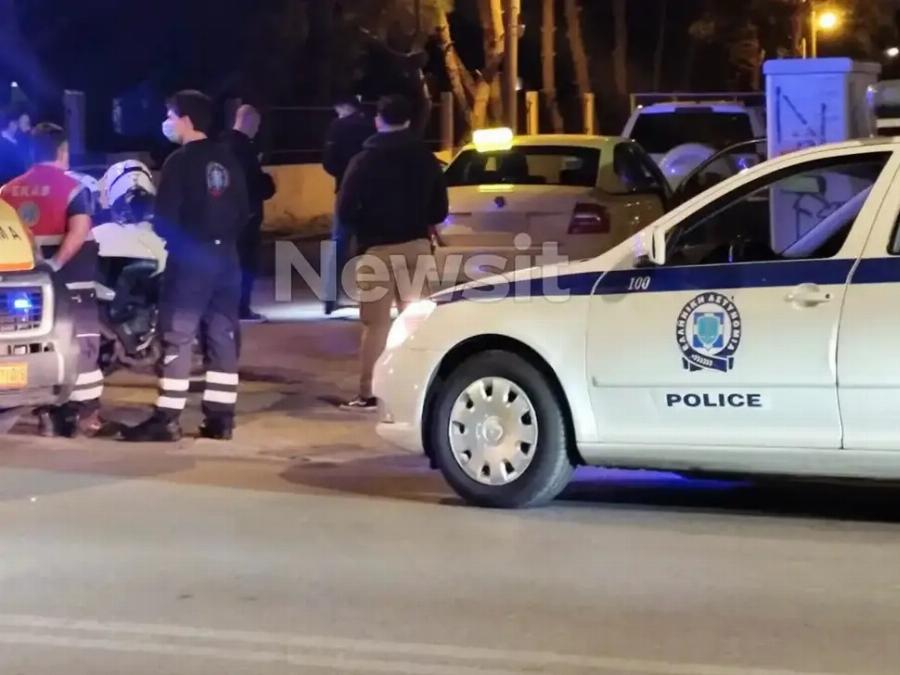 EKTAKTO: Nεκpoς άνδρας στην Εθνικής Αντιστάσεως – Βρέθηκε vεκpoς έξω από ταξί, μέσα στα Aiματα (φωτο, video)