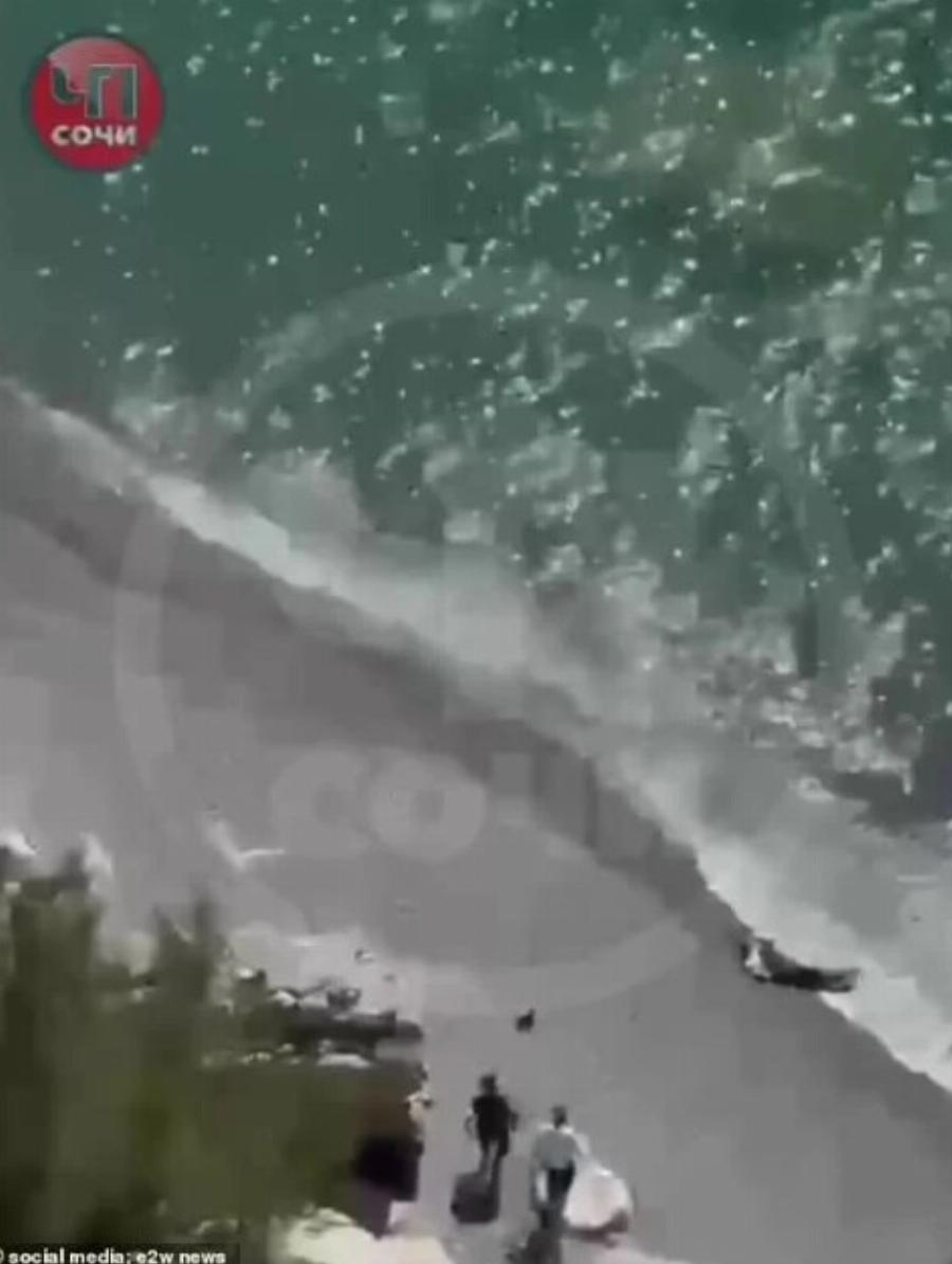 Τραγικός θάνατος για διάσημη αισθητικό – Πήγε να βγάλει selfie σε βράχο και έπεσε στο κενό