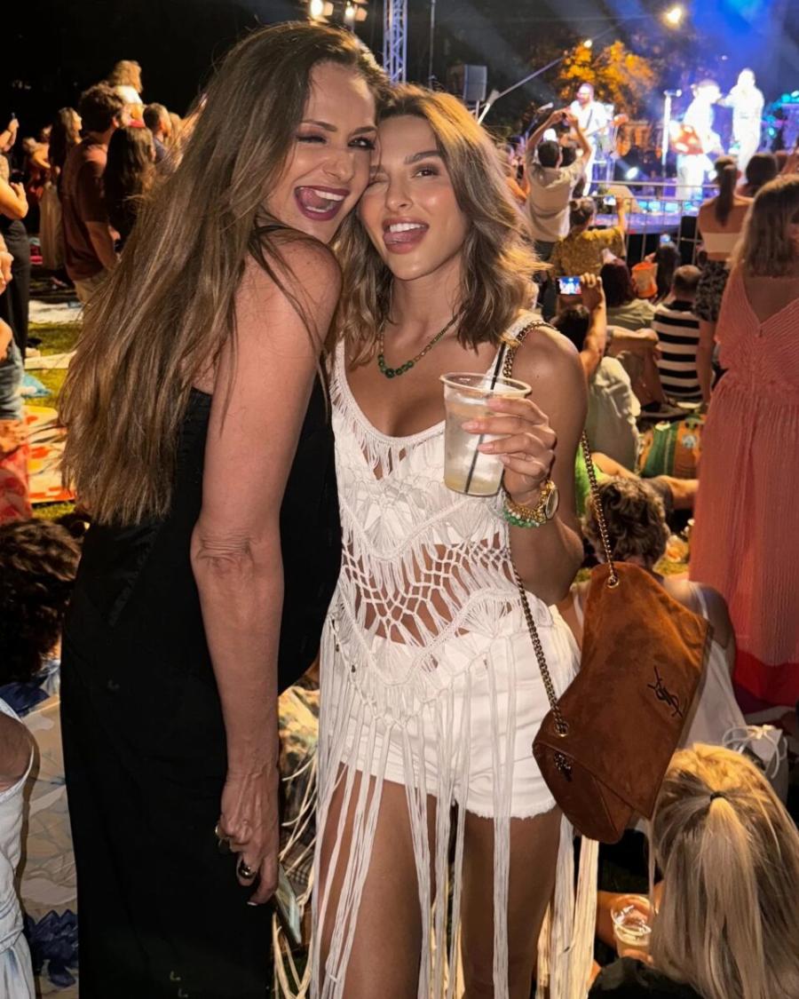 Μάνα ή κόρη; 55άρα ή 30άρα;