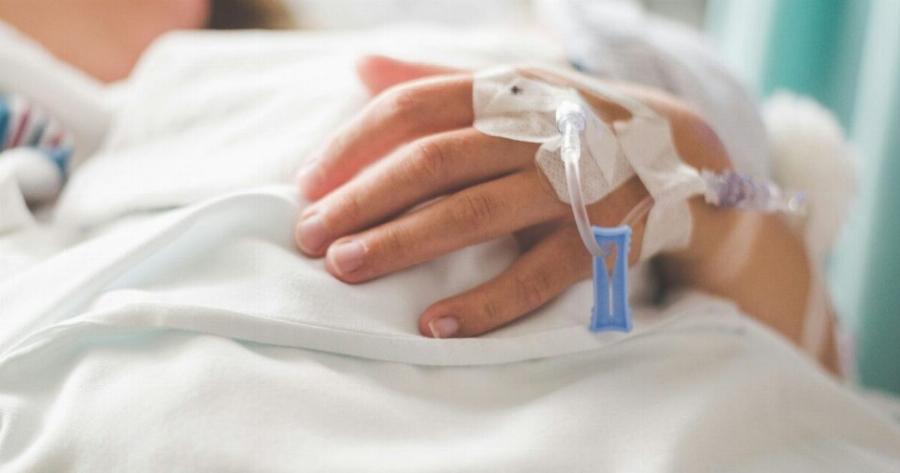 TΡΑΓΩΔΙΑ – ΜΠΗΚΕ ΜΕΣΑ ΣΤΟ ΝΟΣΟΚΟΜΕΙΟ ΚΑΙ ΣΚΟΤΩΣΕ ΤΗΝ ΓΥΝΑΙΚΑ ΤΟΥ