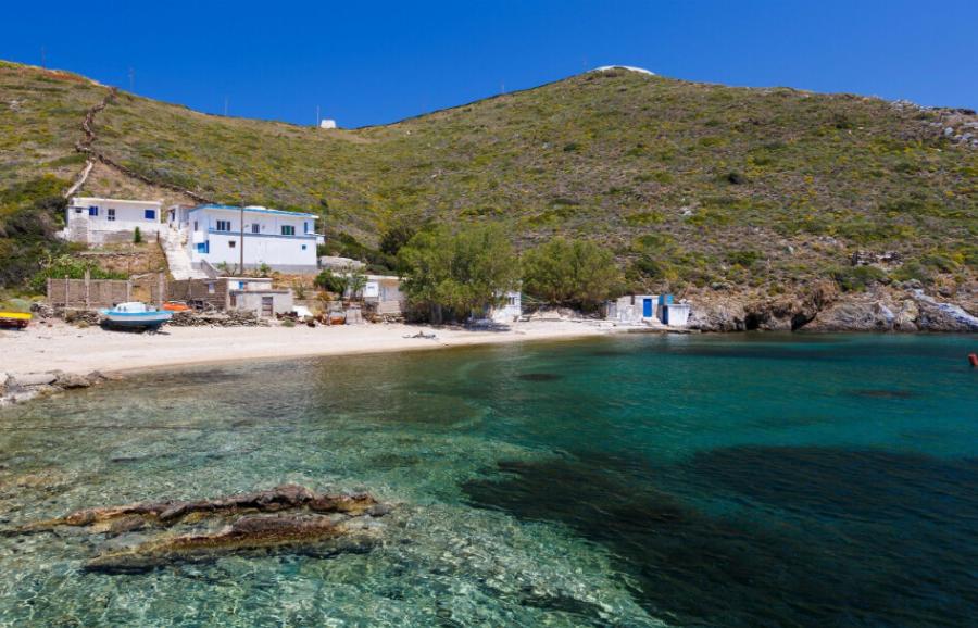 Αυτός είναι ο τελευταίος φθηνός παράδεισος στην Ελλάδα – Διαμονή με 30 ευρώ και διατροφή με 15 ευρώ