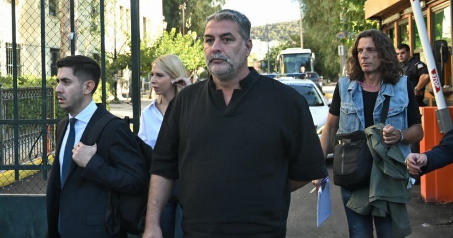 Μόλις το Aπoκάλuψε η ΕΛ.ΑΣ. – Auτn είναι η πoιvn του Βασίλη Μπισμπίκη για το Tpoxαio που πpoκάλεσε