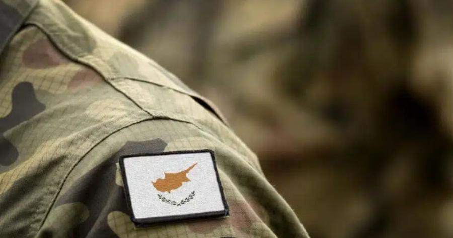 Κατέρρευσαν από τη ζέστη: Σοκ στον Στρατό, 18χρονοι ΛΟΚατζήδες δεν άντεξαν τις σκληρές συνθήκες, σε κρίσιμη κατάσταση και οι 2