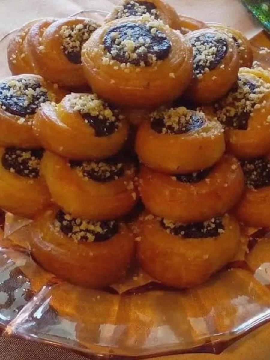 Ροξάκια Μικρασιάτικα που λιώνουν στο στόμα – Το σιροπιαστό παραδοσιακό γλυκό που όλοι λατρεύουν!