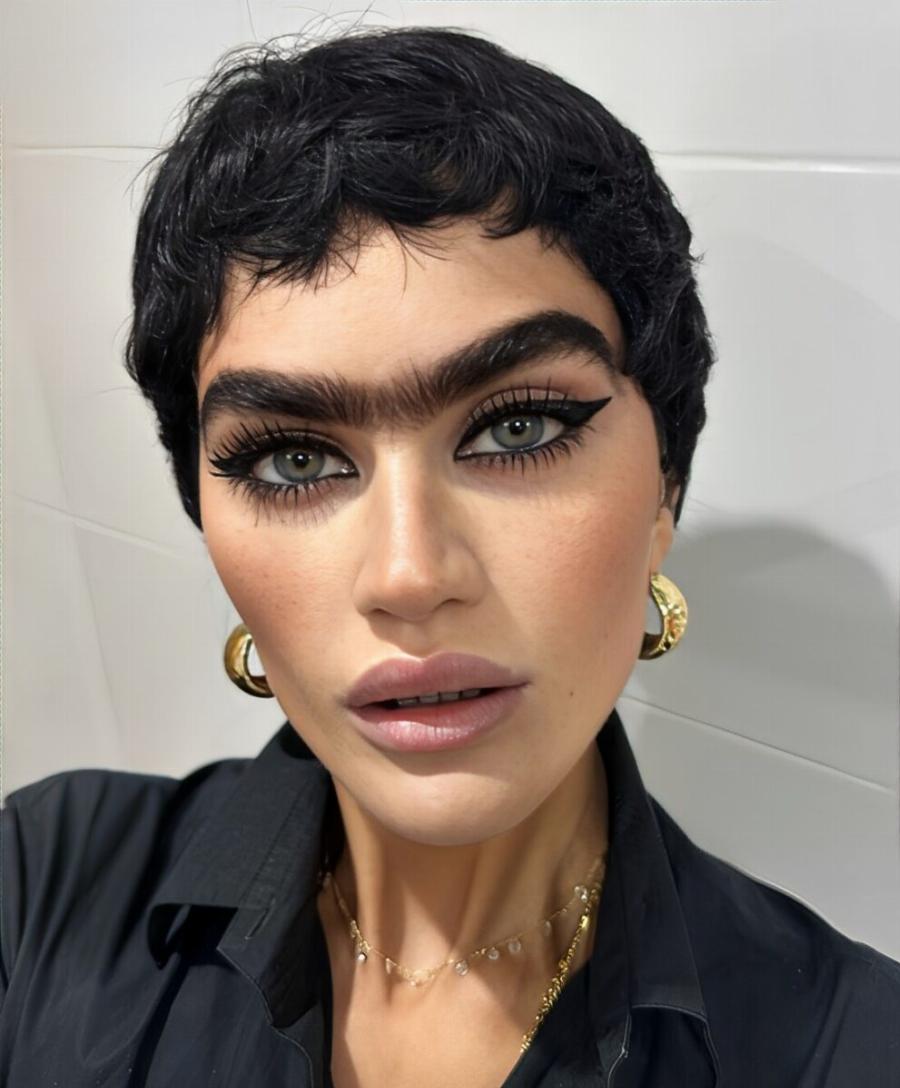 Σοφία Χατζηπαντελή: Ποζάρει με κοντά μαλλιά και ζαλίζει τα αρσενικά