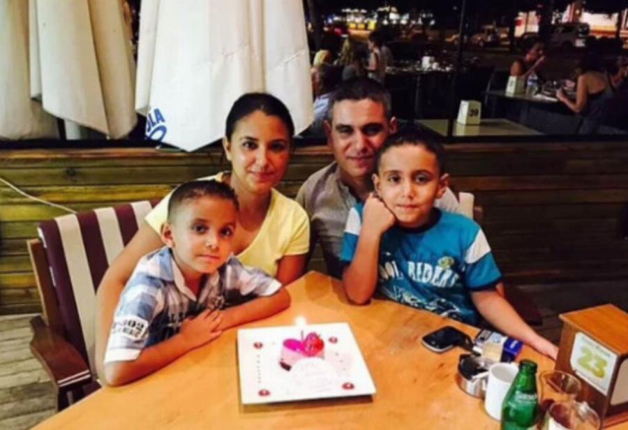 Αδιανόητη Τραγωδία: Ξεκληρίστηκε ολόκληρη οικογένεια σε τροχαίο – Αυτοκίνητο έπεσε από γέφυρα μπροστά σε κάμερα ασφαλείας