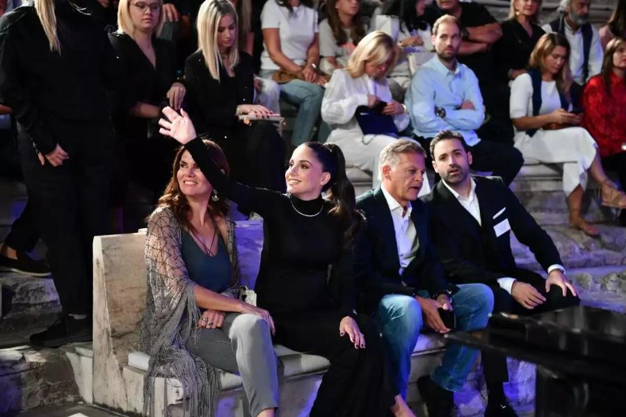 Κωνσταντίνος Αργυρός: Η Αλεξάνδρα Νίκα στην πρώτη επίσημη εμφάνισή της με φουσκωμένη κοιλιά