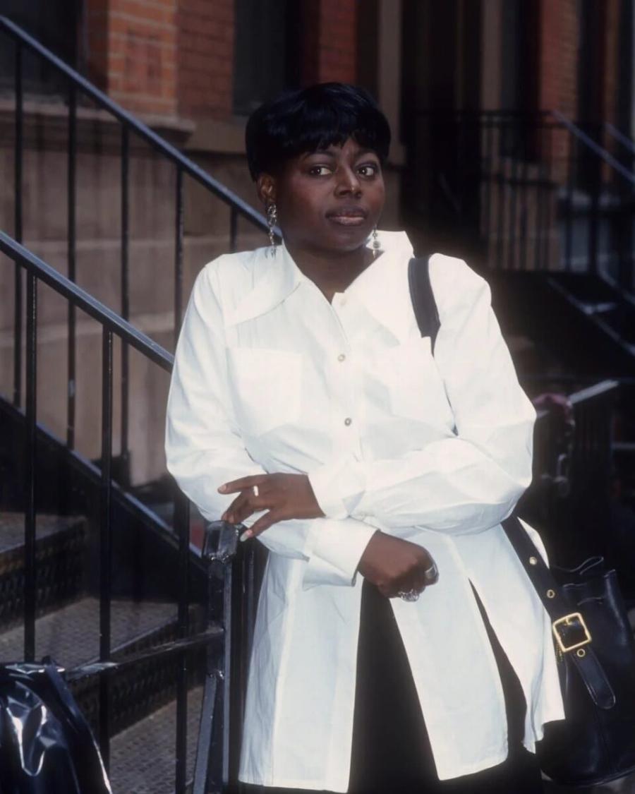 Nεκpή σε τpoxαio θpuλική τραγουδίστρια