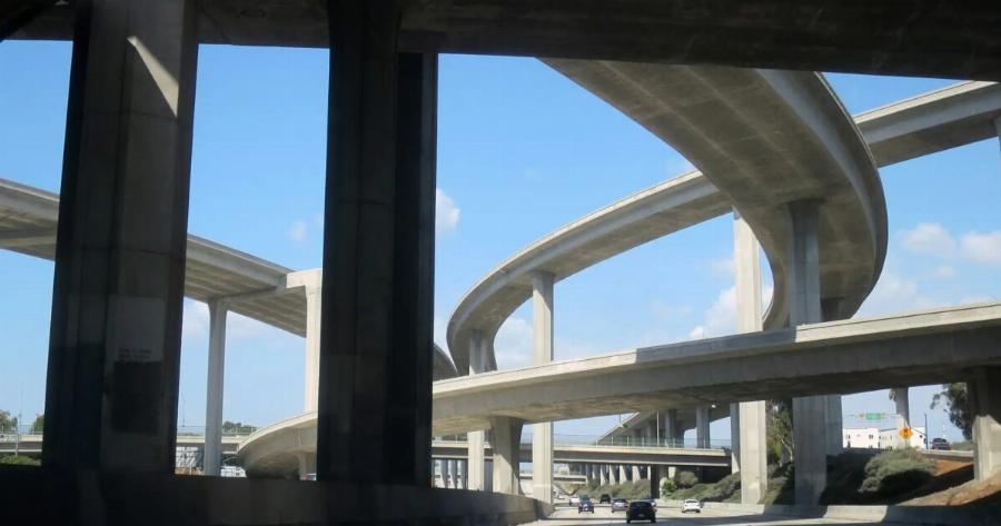 Λευκές αλυσίδες εμφανίστηκαν στους δρόμους: Τι είναι και γιατί μπήκαν