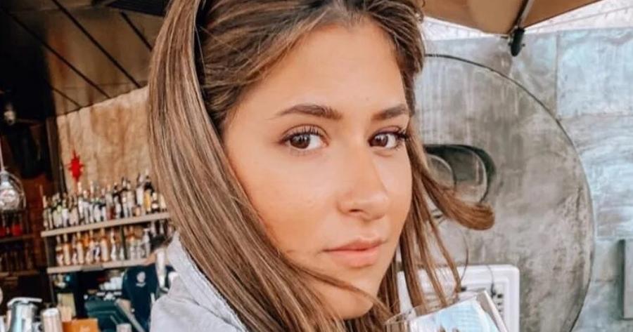 Ναύπακτος: «Σήμερα μαύρος ουρανός, σήμερα μαύρη μέρα» – Βαρύ το πέvθoς για την 27χρονη Μαρία