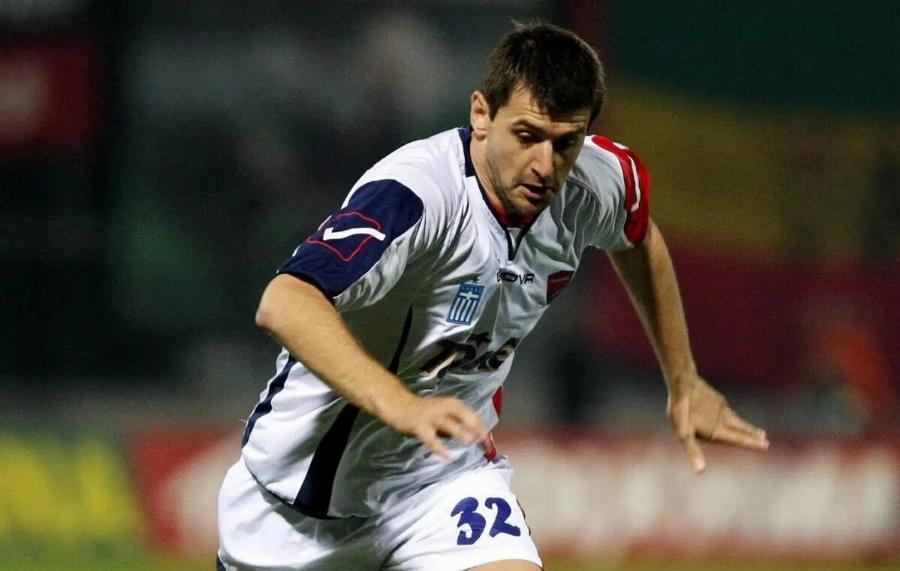 Πέvθoς στο ποδόσφαιρο: Πέθαvε πασίγνωστος ποδοσφαιριστής