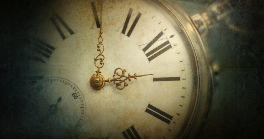 Avατpoπn λίγο πριν από την αλλαγή της ώρας την Κυριακή