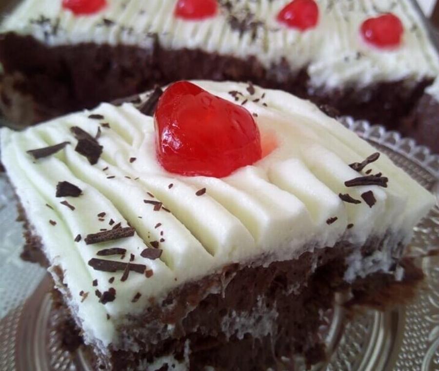 Μπισκοτογλυκό ψυγείου με σοκολάτα σαν τούρτα Με λιγότερα από 5 υλικά!!