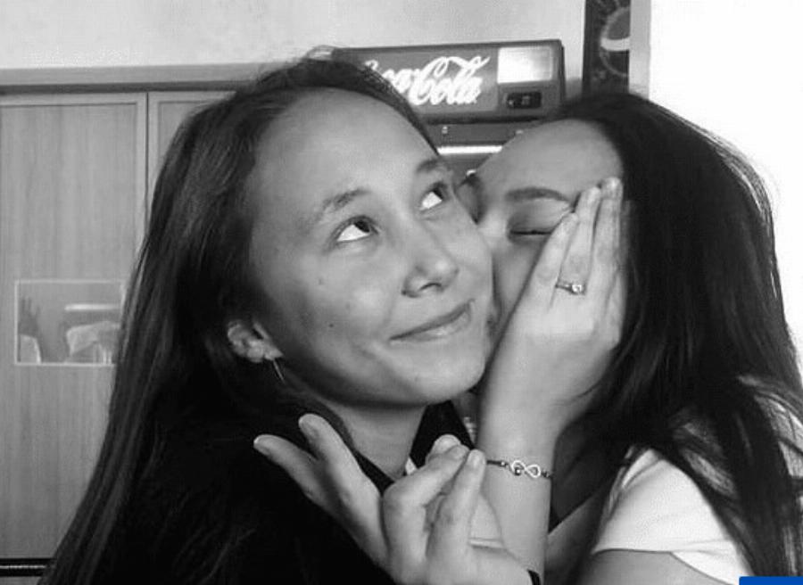 Τραγωδiα Εξερράγη το κινητό της την ώρα που κοιμόταν και την σκoτωσε