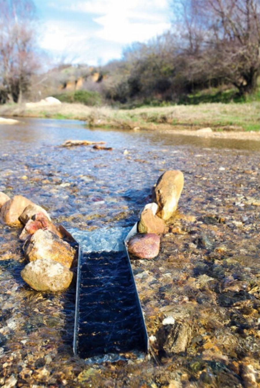 Βγάζει συνέχεια χρuσό: Αυτό το ποτάμι της Ελλάδας είναι γεμάτο χρuσάφι, γίνεται χαμός από «μυστικούς» χρuσοθήρες