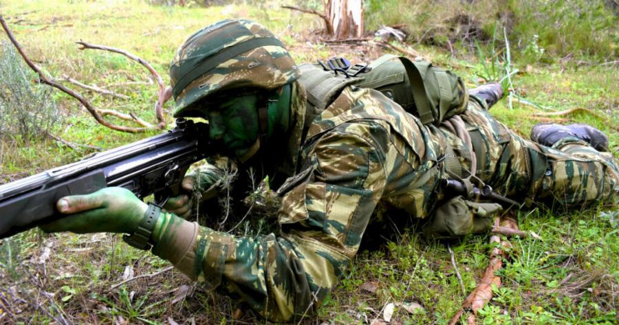 Τέλος στα βύσματα στον στρατό: Οι μοναδικοί που θα μπαίνουν πλέον σε Ναυτικό και Αεροπορία μετά τις αλλαγές Δένδια