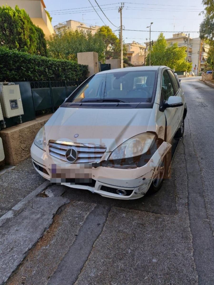 Βασίλης Μπισμπίκης: Η στιγμή που οδηγείται στην Ευελπίδων με xειpoπέδες