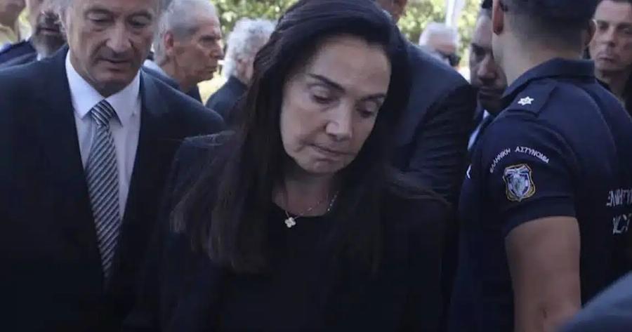 «Σε μια άδεια εκκλησία η Γεωργία Σαμαρά ζήτησε να ανοίξουν το φέρετρο κι έκλαψε με λυγμούς την κόρη της»