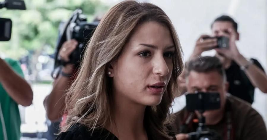 Χειροπέδες στη Γεωργία Μπίκα – Οδηγούσε μεθυσμένη και προκάλεσε τροχαίο