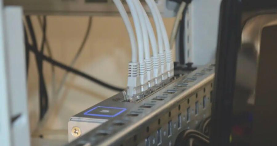 Σας αφορά: Μειώνονται οι λογαριασμοί τηλεφώνου και ίντερνετ – Τι πρέπει να κάνετε