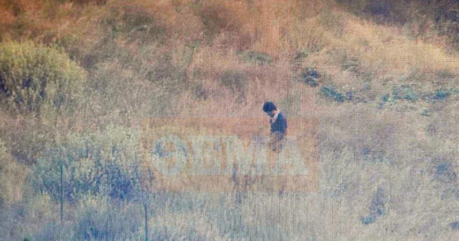 Η στιγμή που ο 25χρονος είναι στο χωράφι πριν ξεκινήσει η πυρκαγιά στο Γηροκομείο Πάτρας – Φωτογραφίες ντοκουμέντα