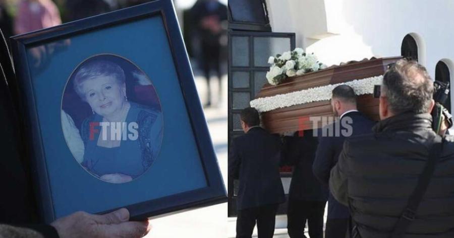 Θρήνoς στην κηδεία της Βέφας Αλεξιάδου – Συγκίνηση για την αγαπημένη μαγείρισσα