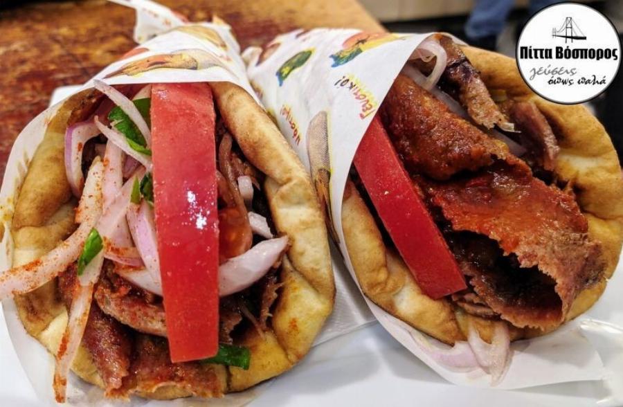 Σουβλάκι και πεϊνιρλί σ’ ένα: Το σουβλατζίδικο, στον Άγιο Δημήτριο, με γεύσεις από τα παλιά που θα απογειώσει τον ουρανίσκο σου