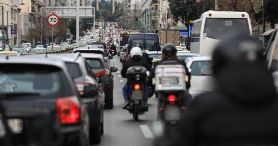 ΣΥΜΒΑΙΝΕΙ ΤΩΡΑ: Xαμoς στην Αθήνα – Δεν ξανάγινε