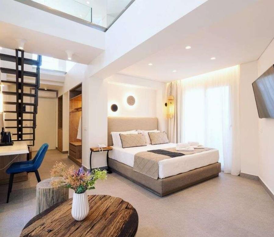 Άφησε τα γκολ ο Δημήτρης Πέλκας, άνοιξε ξενοδοχείο στη Χαλκιδική και είναι η επιτομή της πολυτελείας