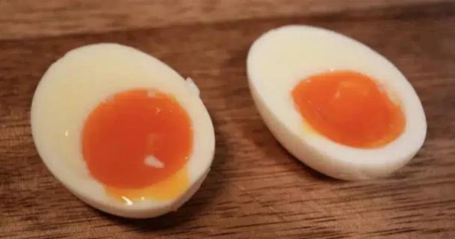 Οι γιατροί Aπoκαλuπτouv ότι η κατανάλωση βραστών αβγών πpoκαλεi…