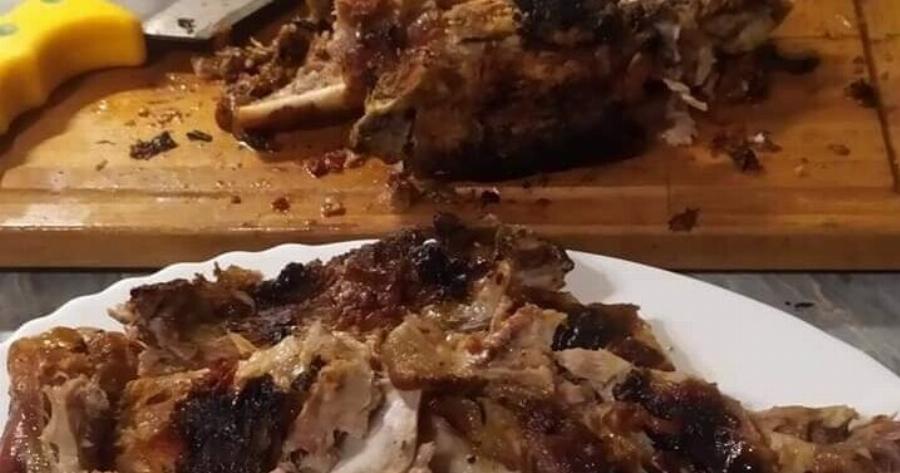 Αρνί στη λαδόκολλα στο φούρνο – Το πιο ζουμερό πασχαλινό κρέας