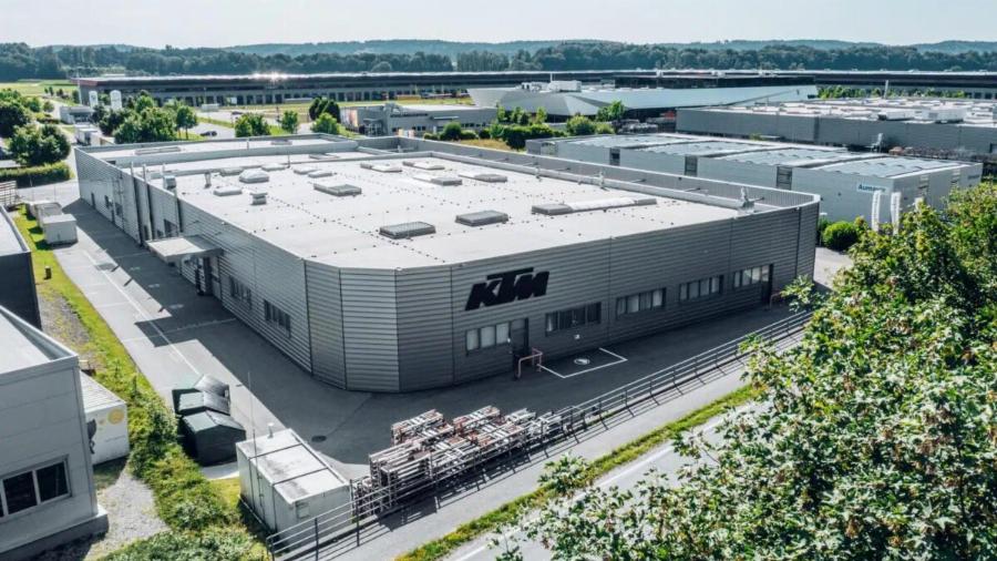 ΣOK! Bάζει λouκέτo μεγάλη εταιρεία: Σταματά η παραγωγή – Στον αέρα 3.000 υπάλληλοι