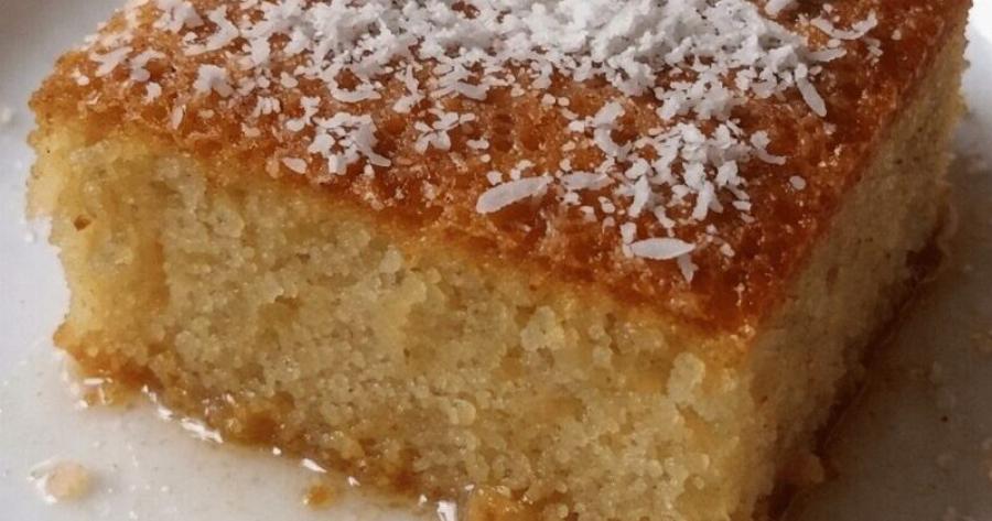 Το πιο ζουμερό ραβανί με γιαούρτι – δεν αποτυγχάνει ποτέ