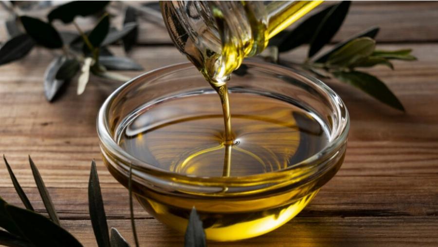 Αλάνθαστο κόλπο: Έτσι θα καταλάβεις αν το ελαιόλαδο που αγόρασες είναι νοθευμένο, για να μην σε κοροιδεύουν