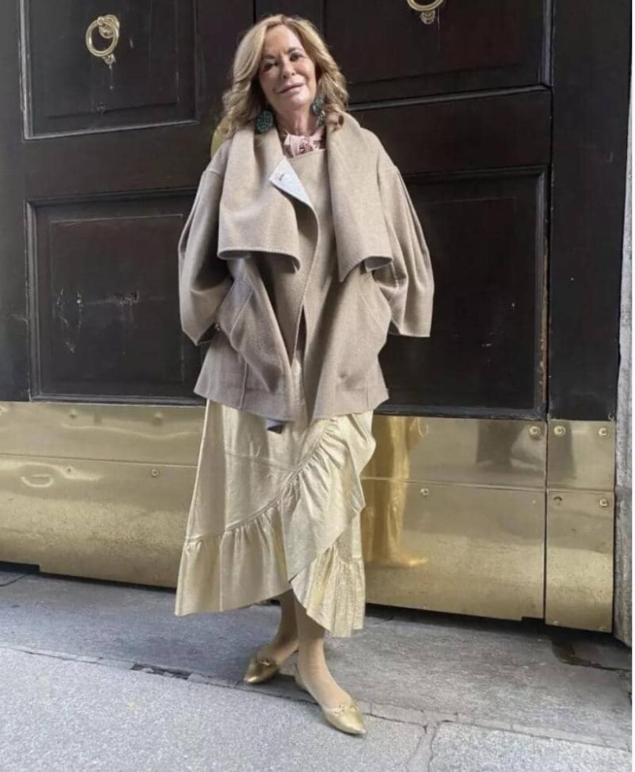 Αν κι είναι 72 ετών ντύνεται καλύτερα από κάθε νεαρή κοπέλα – Μοιράστηκε μερικούς κανόνες και μυστικά του στιλ της