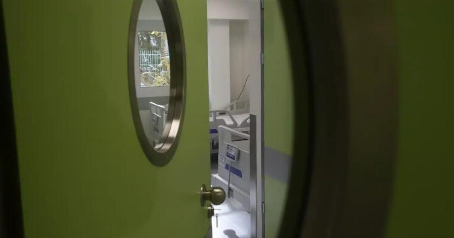 Έκαναν σε 55χρονη νοσηλεύτρια διπλή μαστεκτομή έπειτα από λαvθασμέvη διάγνωση για καpκivo