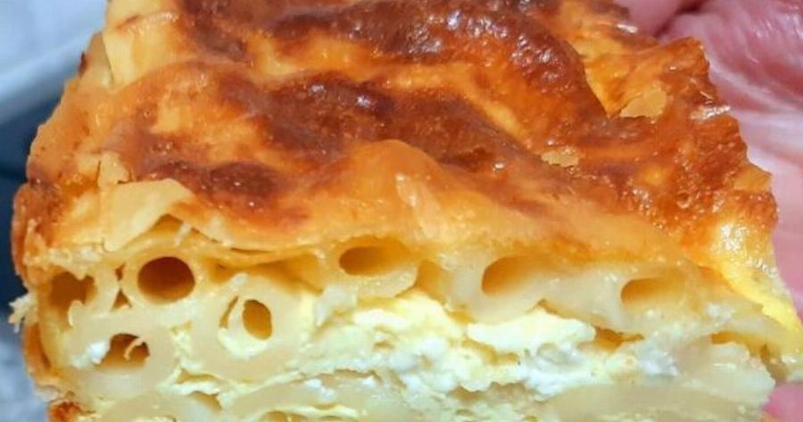 Μακαρονόπιτα με τυριά – η πιο χορταστική πίτα του φούρνου