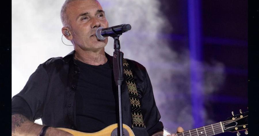 Μόλις μαθεύτnκε για τον τραγουδιστή, Στέλιο Ρόκκο