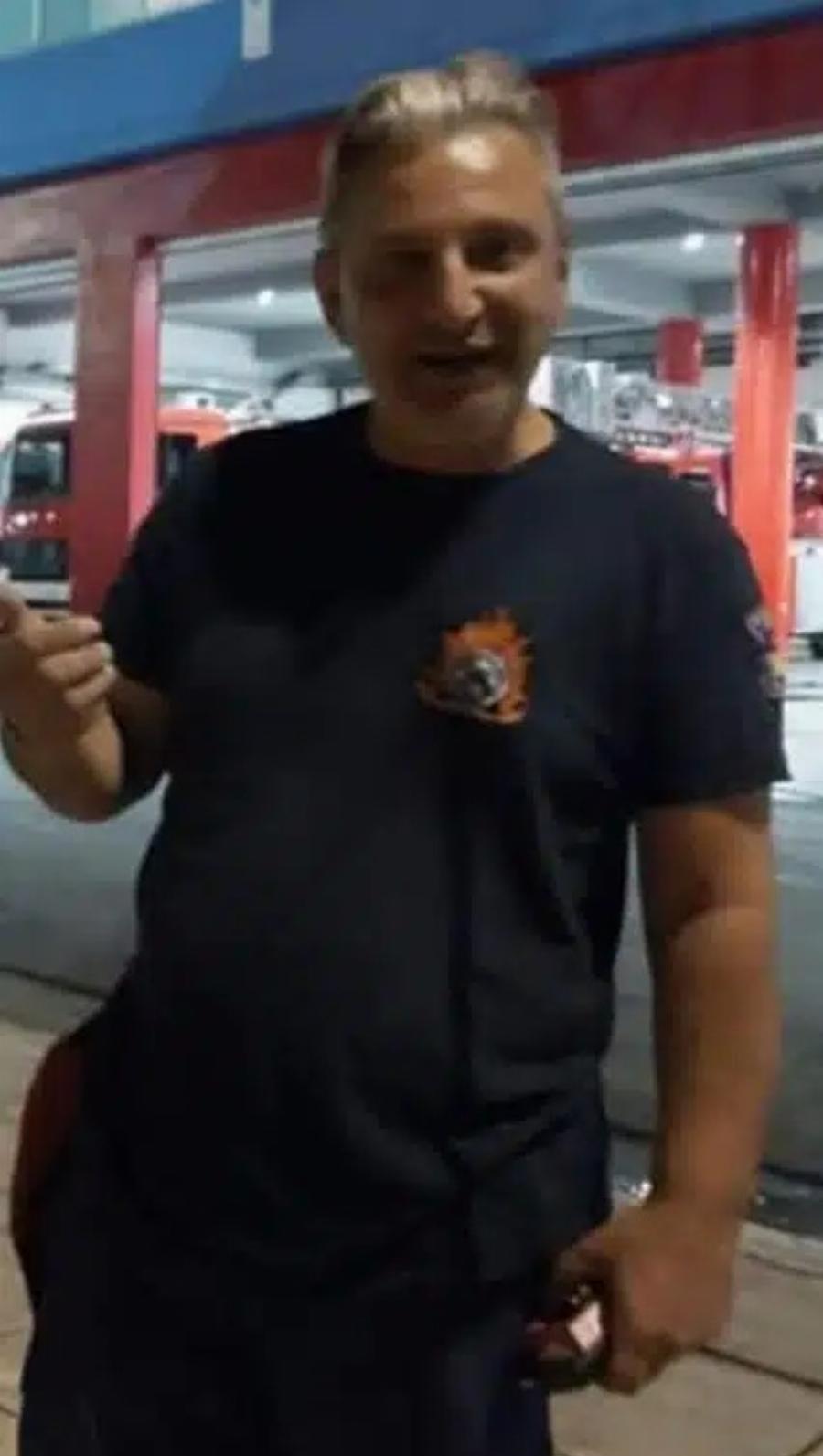 Θρήνος για τον ήρωα πυροσβέστη Γιώργο Κουτσοκώστα που πέθανε χτες