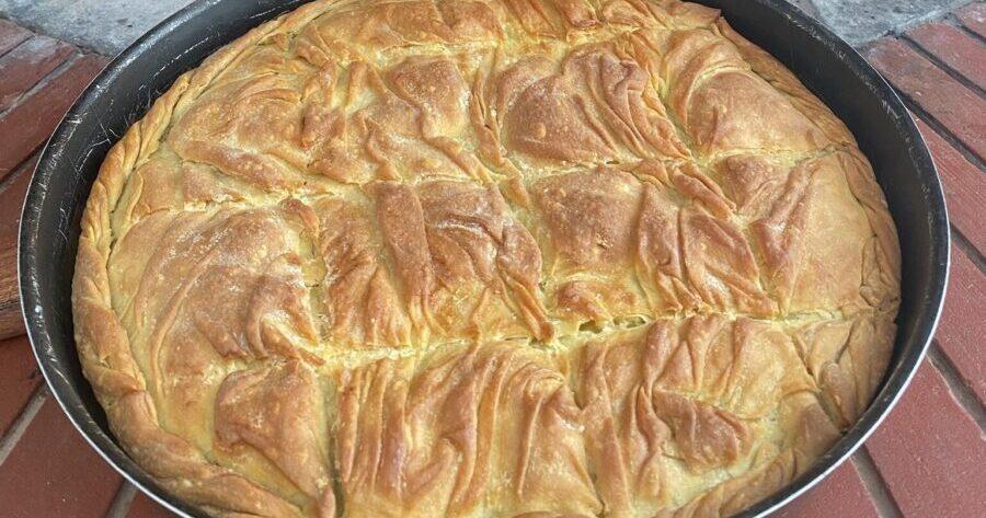 Η πιο αφράτη τυρόπιτα που θα δοκιμάσεις φέτος