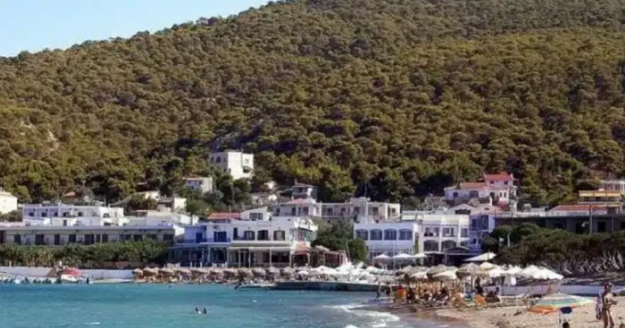 Σουβλατζίδικο σε ελληνικό νησί ψάχνει προσωπικό – Μıσθός στα 2.700 εuρώ, δωpεάν δıαμονή και διατροφή