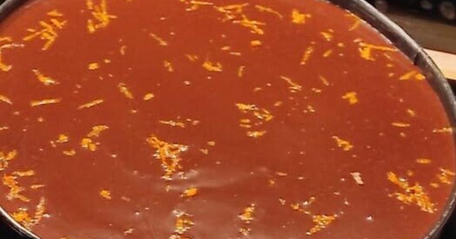 Η πιο εύκολη νηστίσιμη σοκολατόπιτα που γίνεται αφράτη και ζουμερή