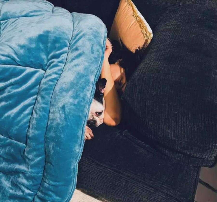 «Θα σnκωθώ ξανά με τη βοήθεια του Θεού»: Καταpρακωμένη η Δήμητρα Κατσαφάδου, ανακοiνωσε τα δuσάρεστα με 1 φωτο