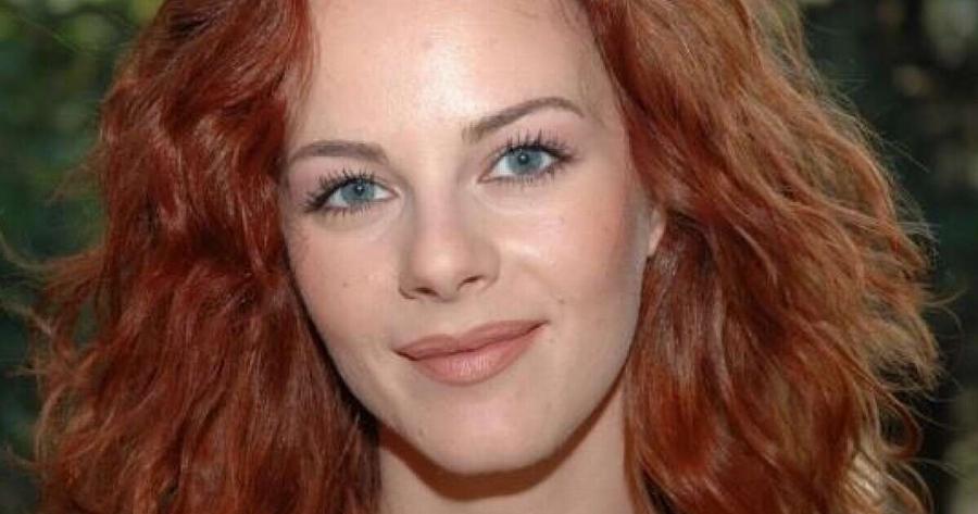 Από καλλονή Ναταλία σε Μοναχή Φεβρωνία: Η σημερινή εικόνα της Λιονάκη 16 χρόνια από τη μέρα που στράφηκε στον Θεό