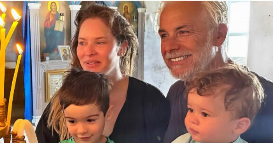 Χάρης Χριστόπουλος: «Αξιώθηκα εγώ ο ανήμπορος, ο τίποτα, να κρατάω 2 πλάσματα. Κλαίω από ευγνωμοσύνη στον Θεό»