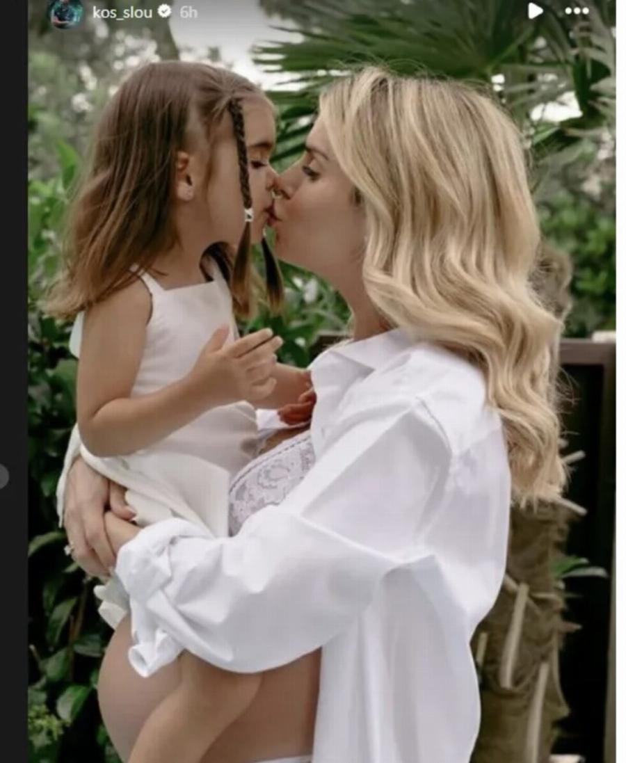 Μαρία Δαρσινού: Ο πραγματικός λόγος που η σύζυγος του Κώστα Σλούκα δεν ταξίδεψε στο Βερολίνο