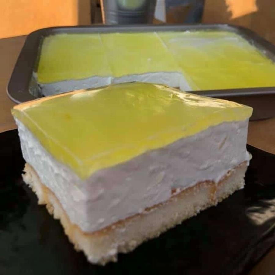 Γλυκό λεμόνι με σαβαγιάρ – εύκολη συνταγή ψυγείου