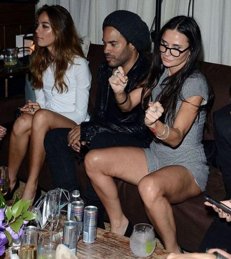 «Οι Παπαράτσι Βρέθηκαν στο Σωστό Σημείο τη Σωστή Στιγμή»: Οι 7 Πιο Ανεπιτυχείς Φωτογραφίες Διασημοτήτων!