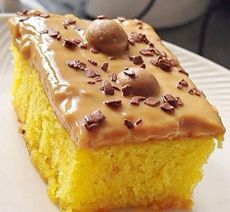 Καραμελόπιτα σιροπιαστή με κρέμα – Το τέλειο γλυκό για το Πάσχα